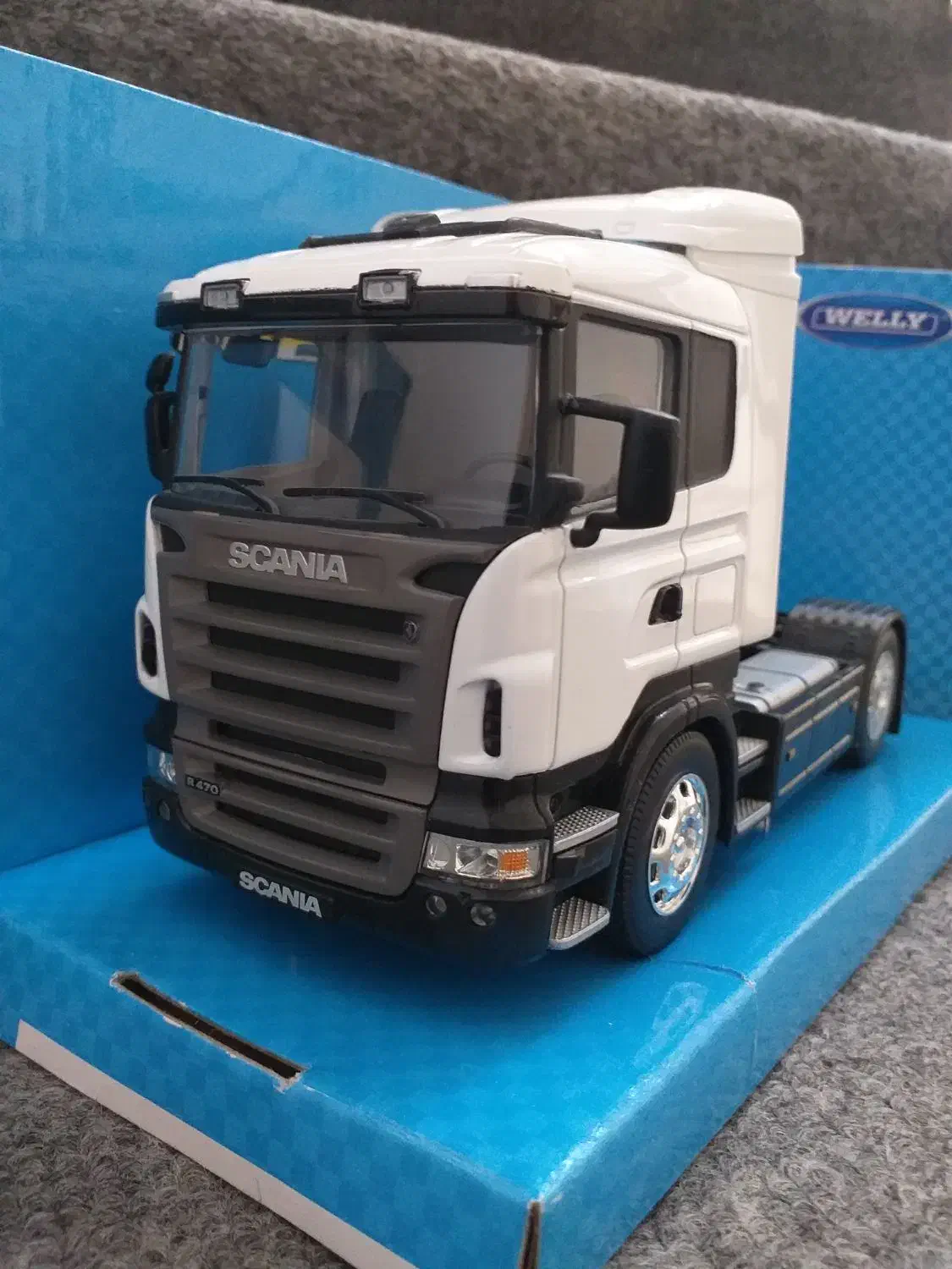 ماکت کامیون|مجسمه، تندیس، ماکت|سنندج, |دیوار