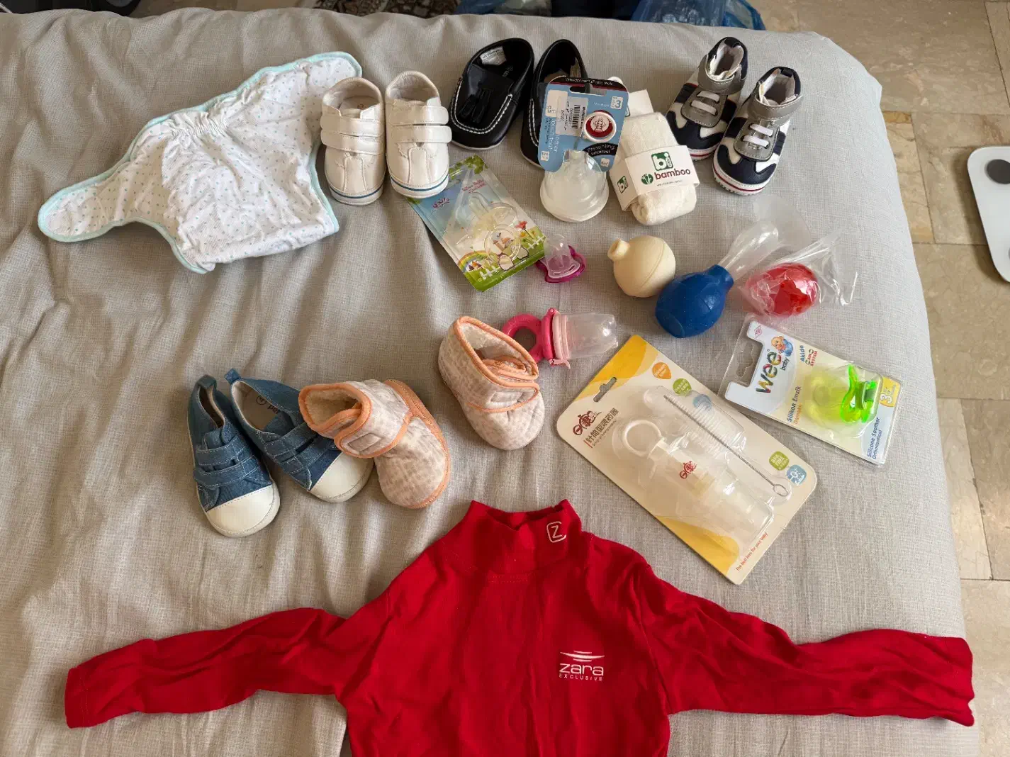 لوازمنوزاد تا ۱۸ ماه|کفش و لباس بچه|تهران, فرمانیه|دیوار