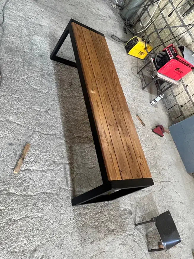 نیمکت چوب و فلز|صندلی و نیمکت|یزد, |دیوار