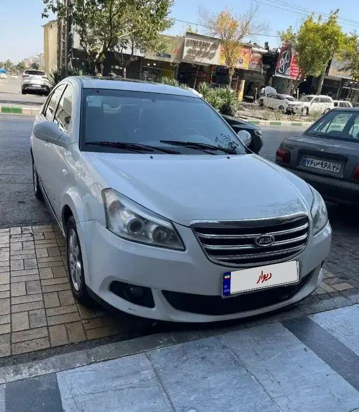 ام وی ام 550|خودرو سواری و وانت|مشهد, شهرک بهارستان|دیوار