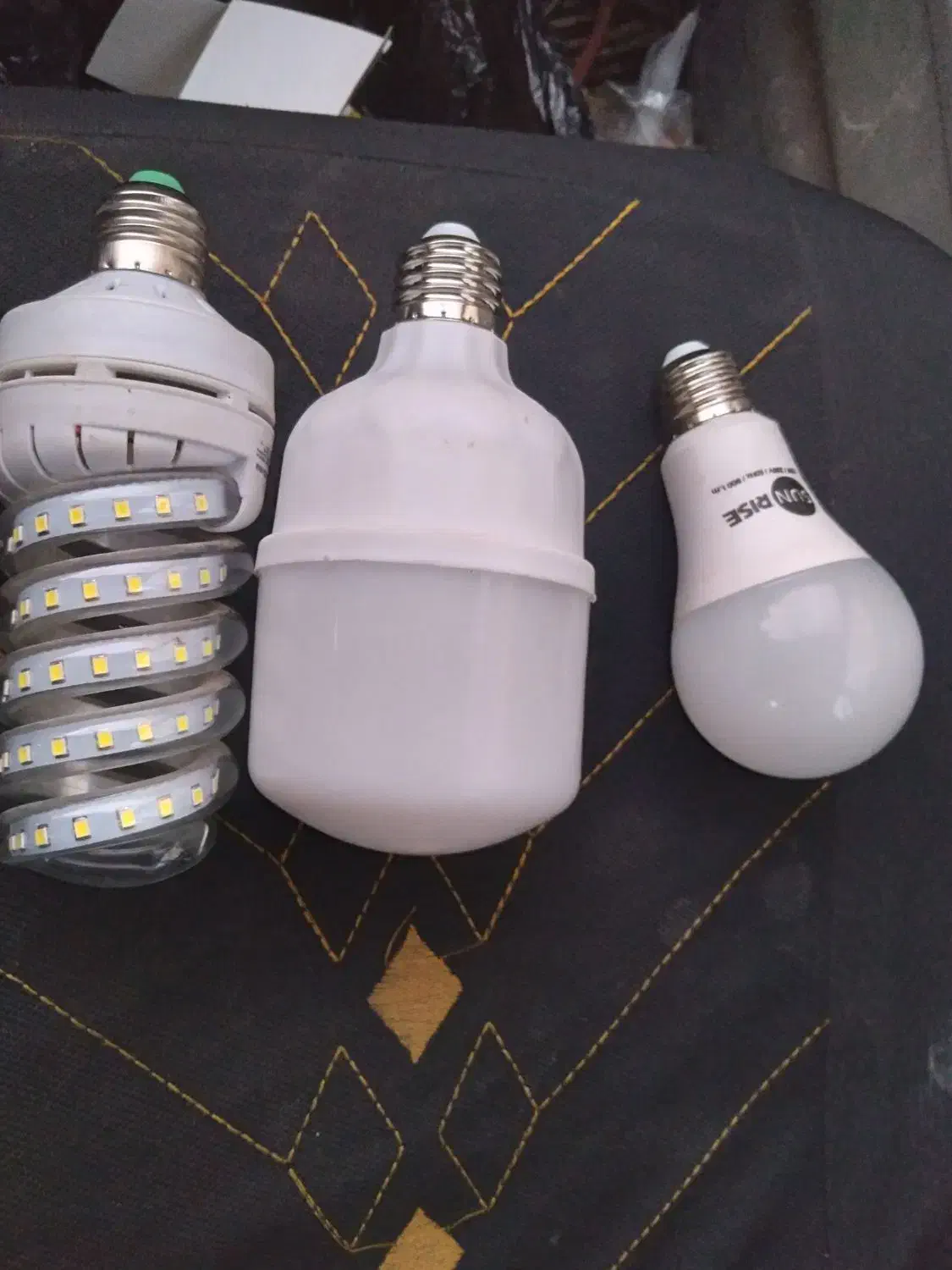 لامپ ال ای دی کم مصرف|لامپ و چراغ|کوهدشت, |دیوار