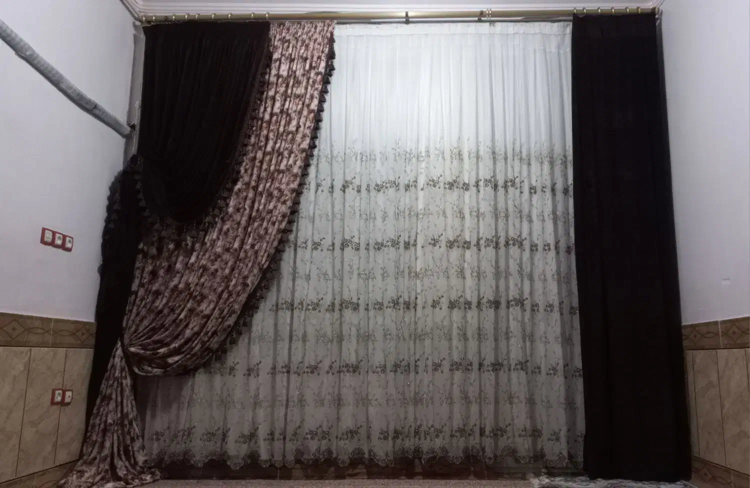 پرده|پرده، رانر، رومیزی|پلدختر, |دیوار