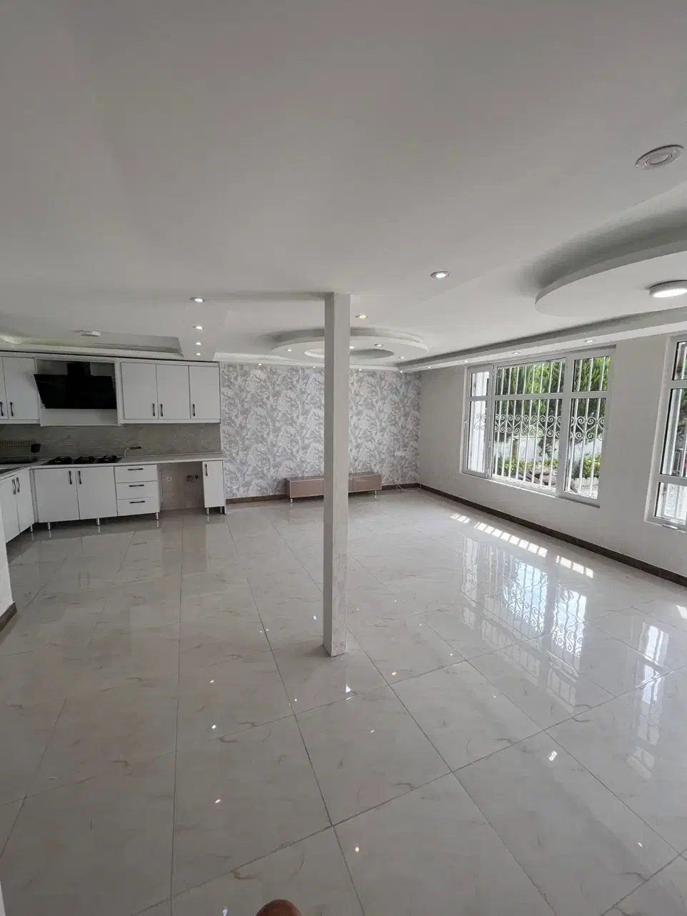 فروش خانه ویلایی ۲۴۰ متری ۳ خوابه|فروش خانه و ویلا|خشکبیجار, |دیوار