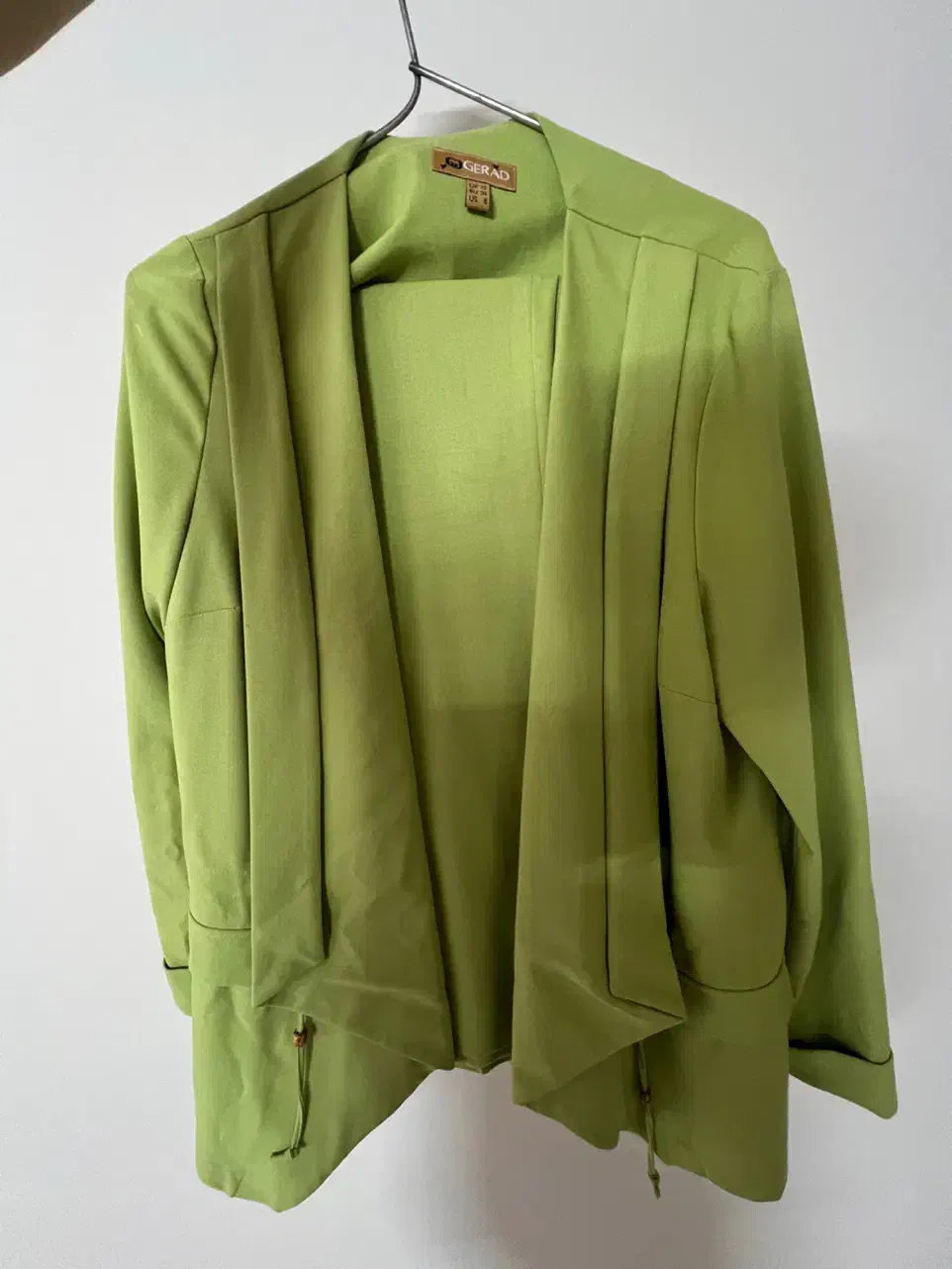 لباس شخصی|لباس|گنبد کاووس, |دیوار