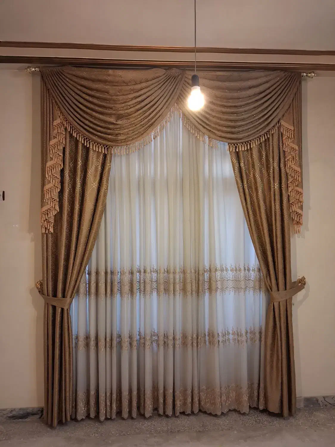 پرده|پرده، رانر، رومیزی|گنبد کاووس, |دیوار