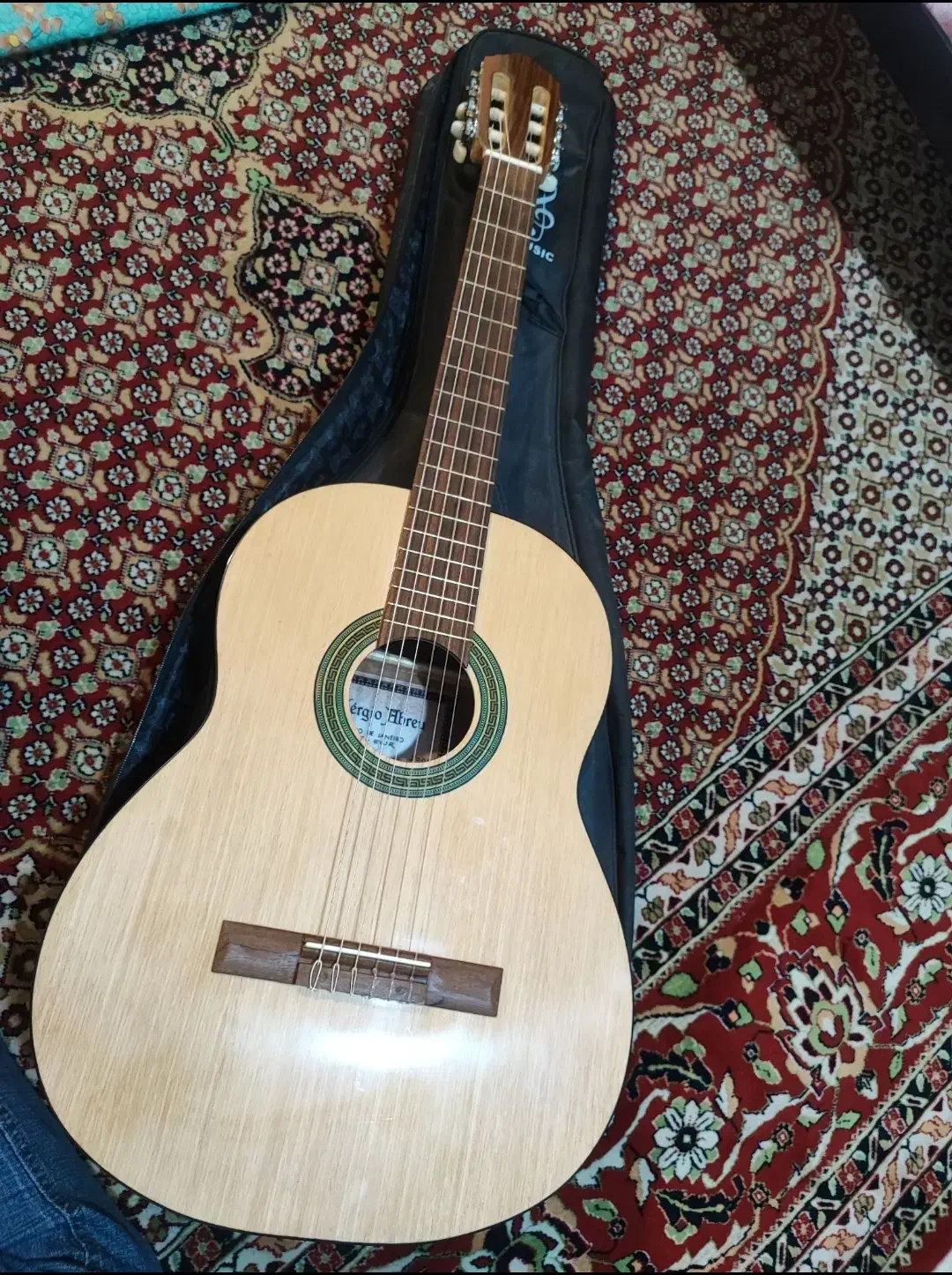 گیتار|گیتار، بیس، امپلیفایر|شوشتر, |دیوار