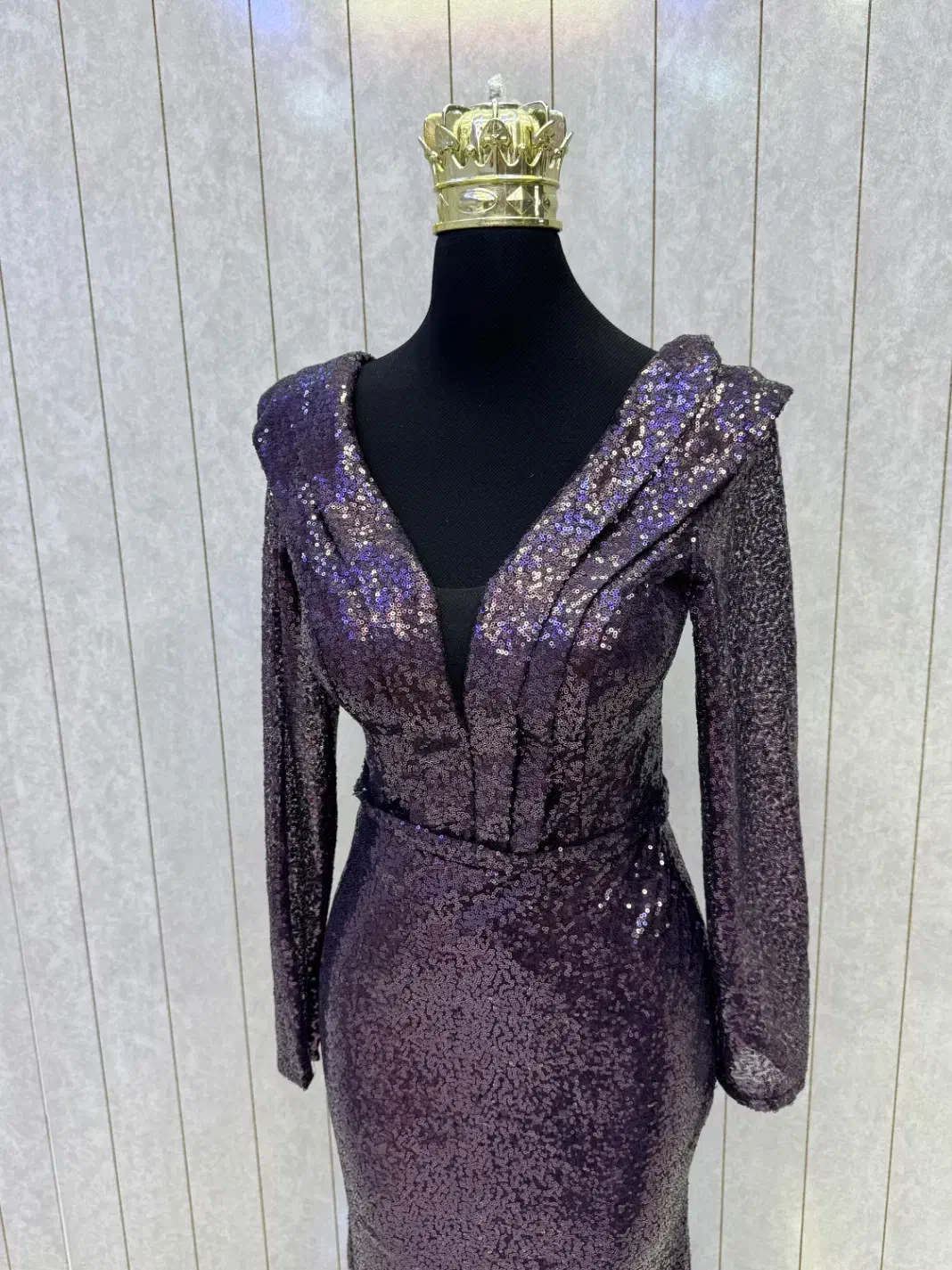 لباس مجلسی بلند|لباس|لار, |دیوار