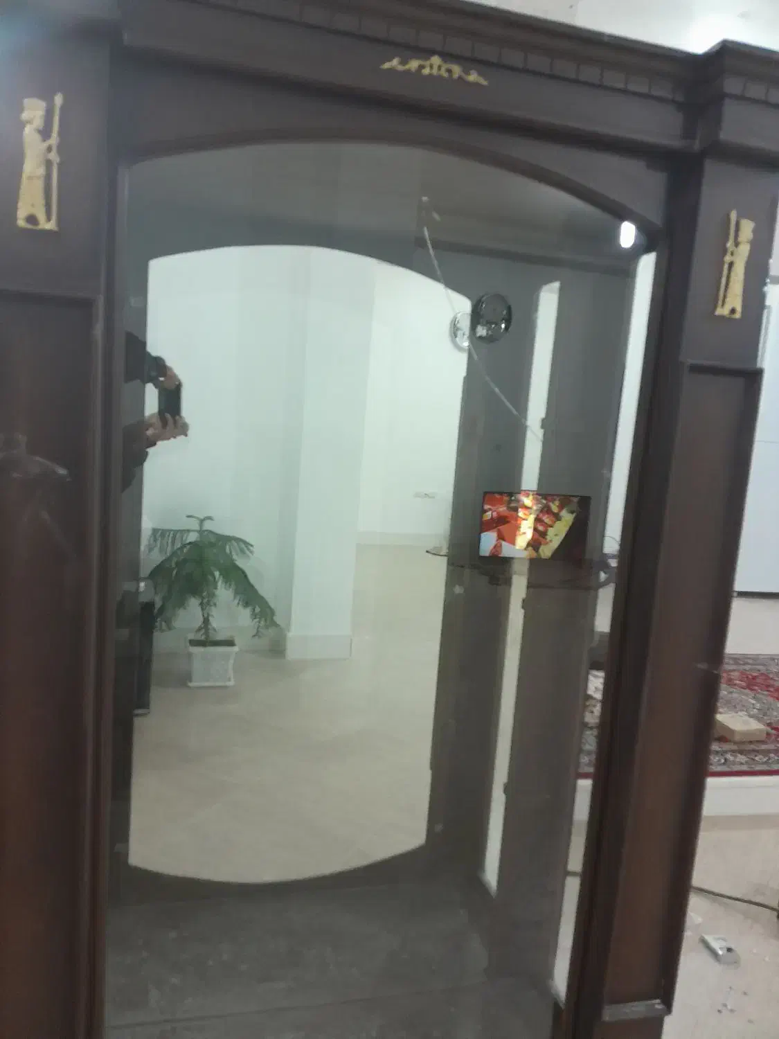 بوفه|بوفه، ویترین، کنسول|بافت, |دیوار