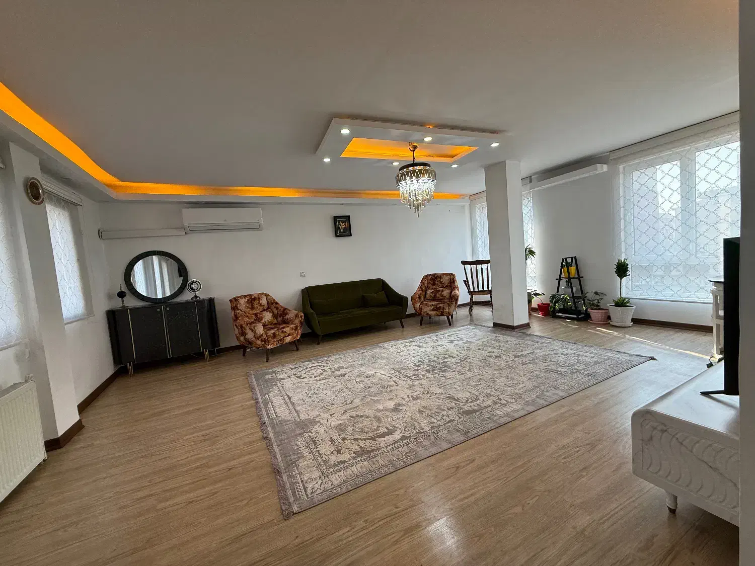 آپارتمان ۹۰ متری دوخواب لوکس