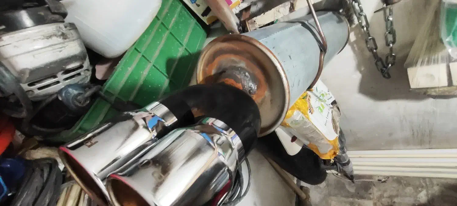 اگزوز بنزی 220|قطعات یدکی و لوازم جانبی|اهواز, فاز ۲ پادادشهر|دیوار