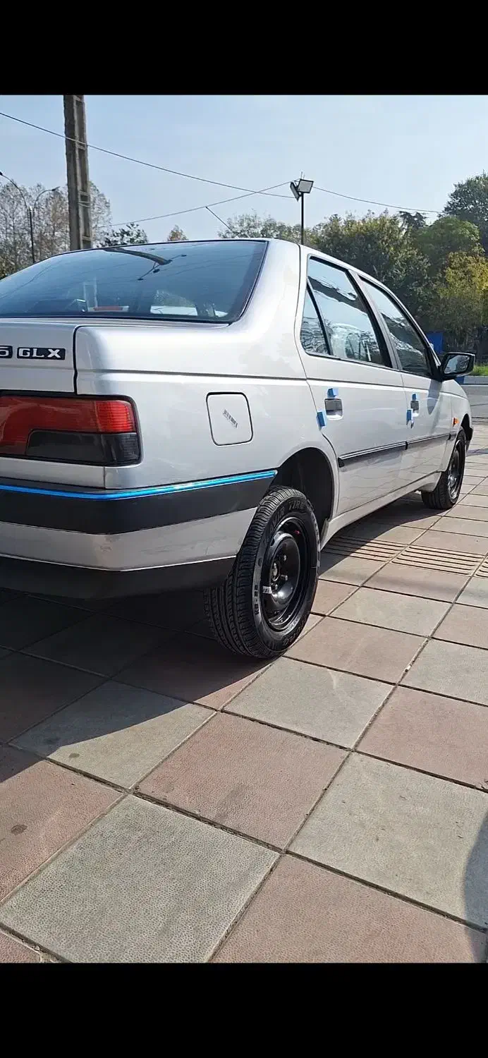 ۴۰۵ در حد صفر دوگانه کارخانه|خودرو سواری و وانت|رشت, منظریه|دیوار