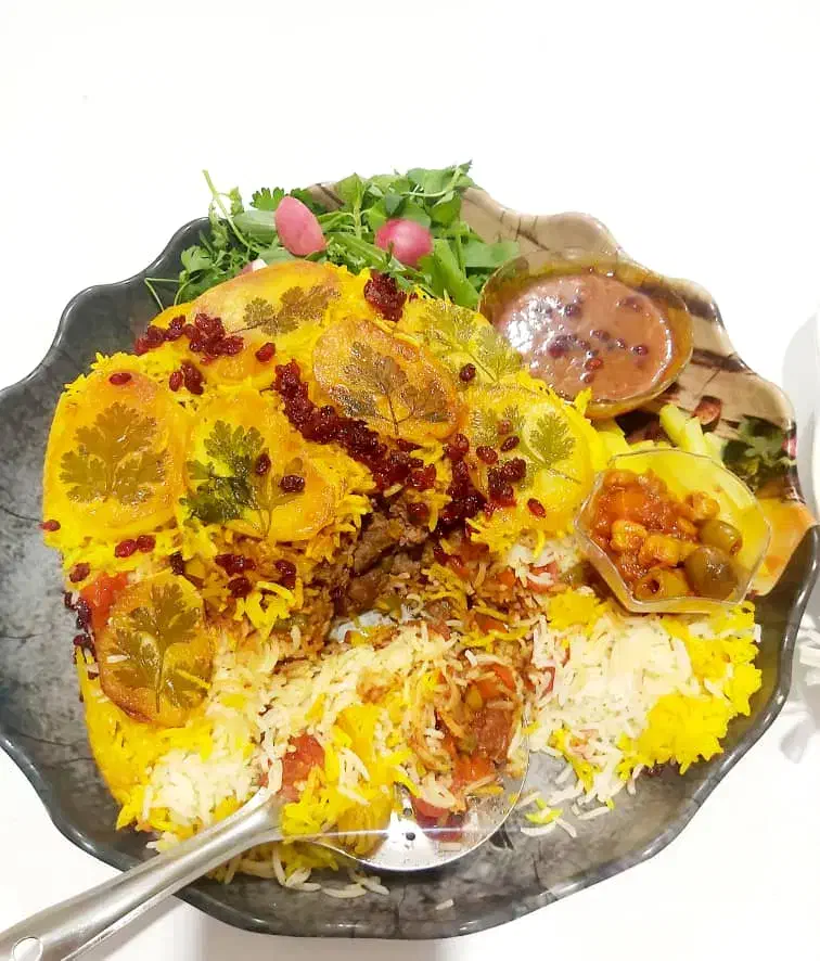 خدمات و اموزش تخصصی غذا های رستورانی سوسیس شیرینی|خدمات آموزشی|دزفول, |دیوار