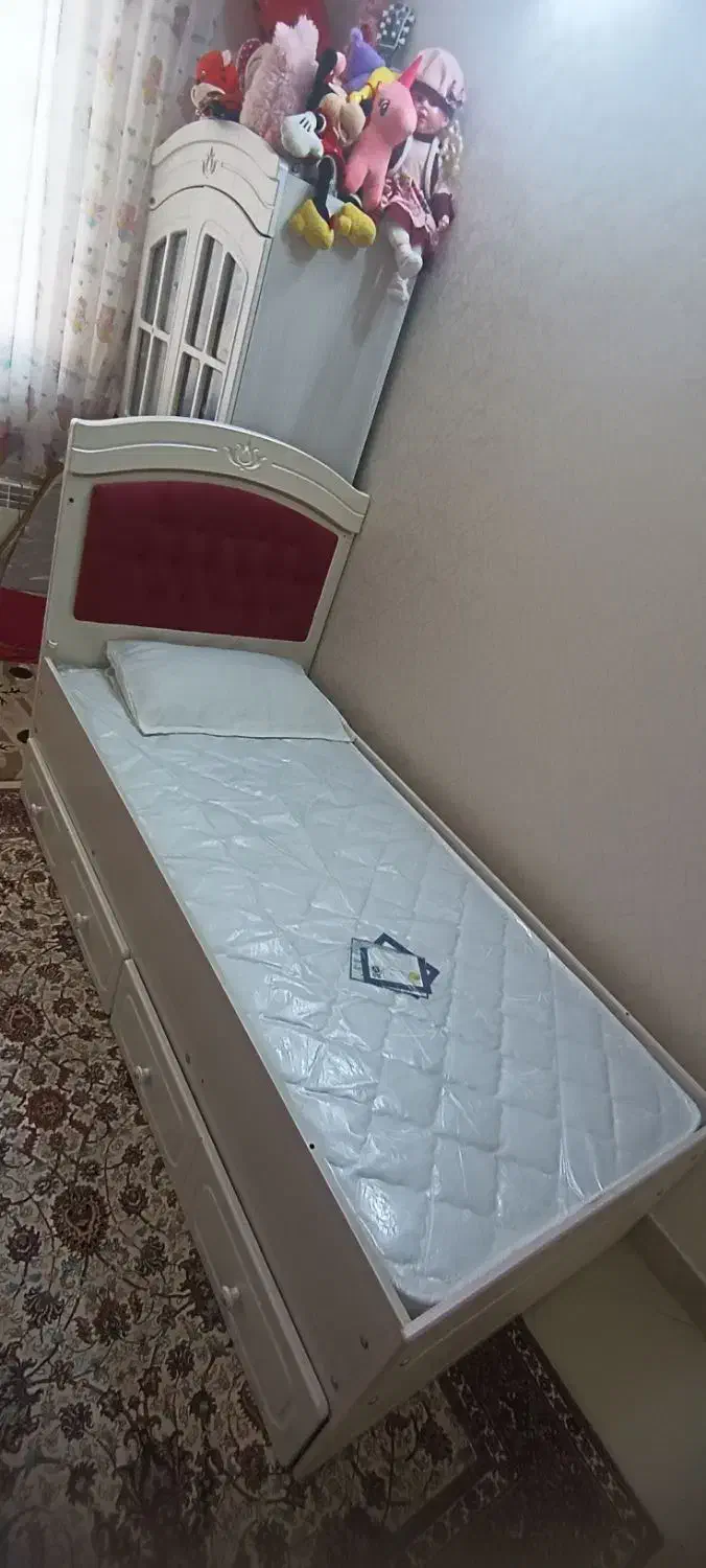 تخت وکمد نوجوان نونو ممبران|تخت و سرویس خواب|ری, شهادت|دیوار