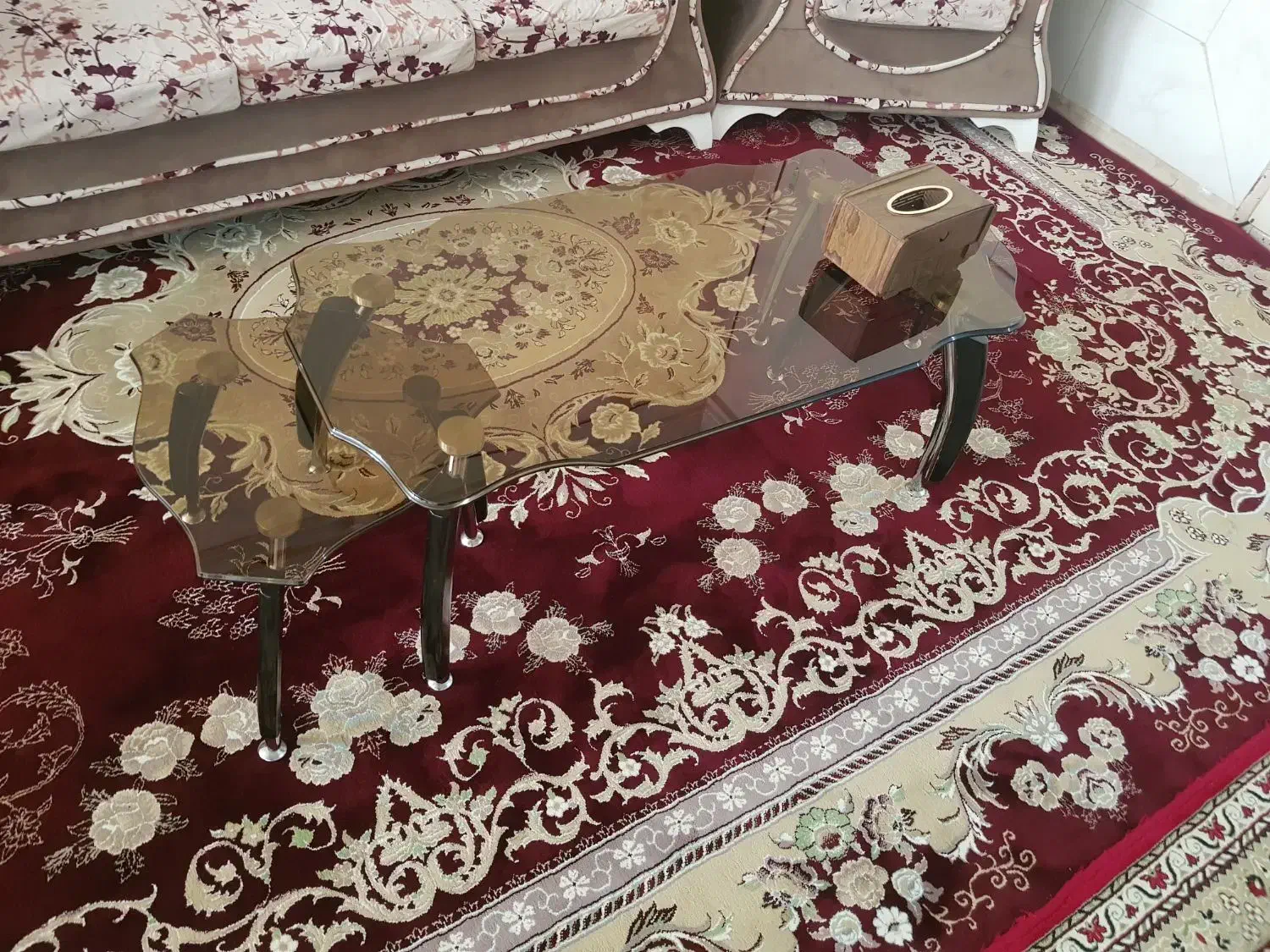 مبل ۹ نفره با میز عسلی|مبلمان خانگی و میز عسلی|قم, باجک سه|دیوار