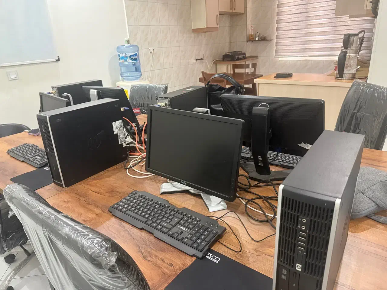 مینی کیس به همراه مانیتور و کیبورد|رایانه رومیزی|تهران, نارمک جنوبی|دیوار