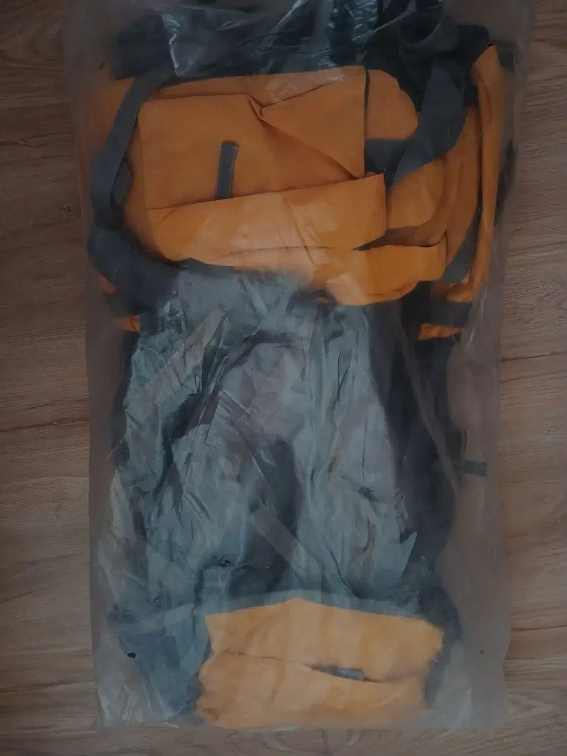 کوله پشتی|کیف، کفش، کمربند|هشتگرد, شهرک بعثت|دیوار