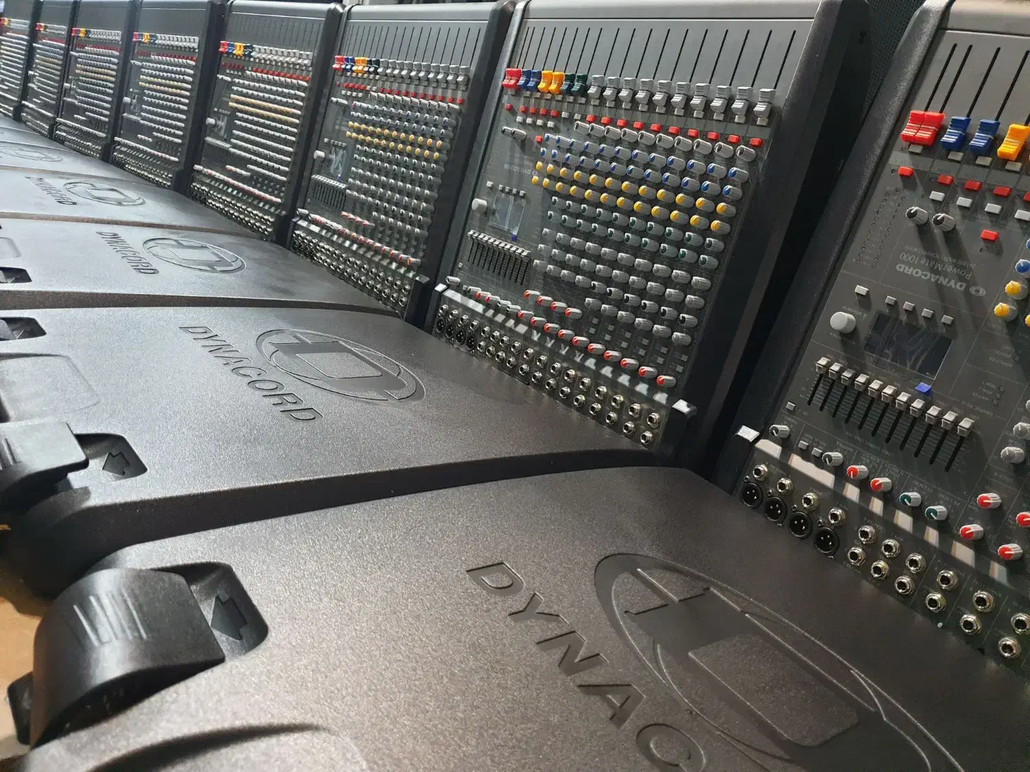 پاور میکسر دایناکورد|سیستم صوتی خانگی|قم, قم نو|دیوار