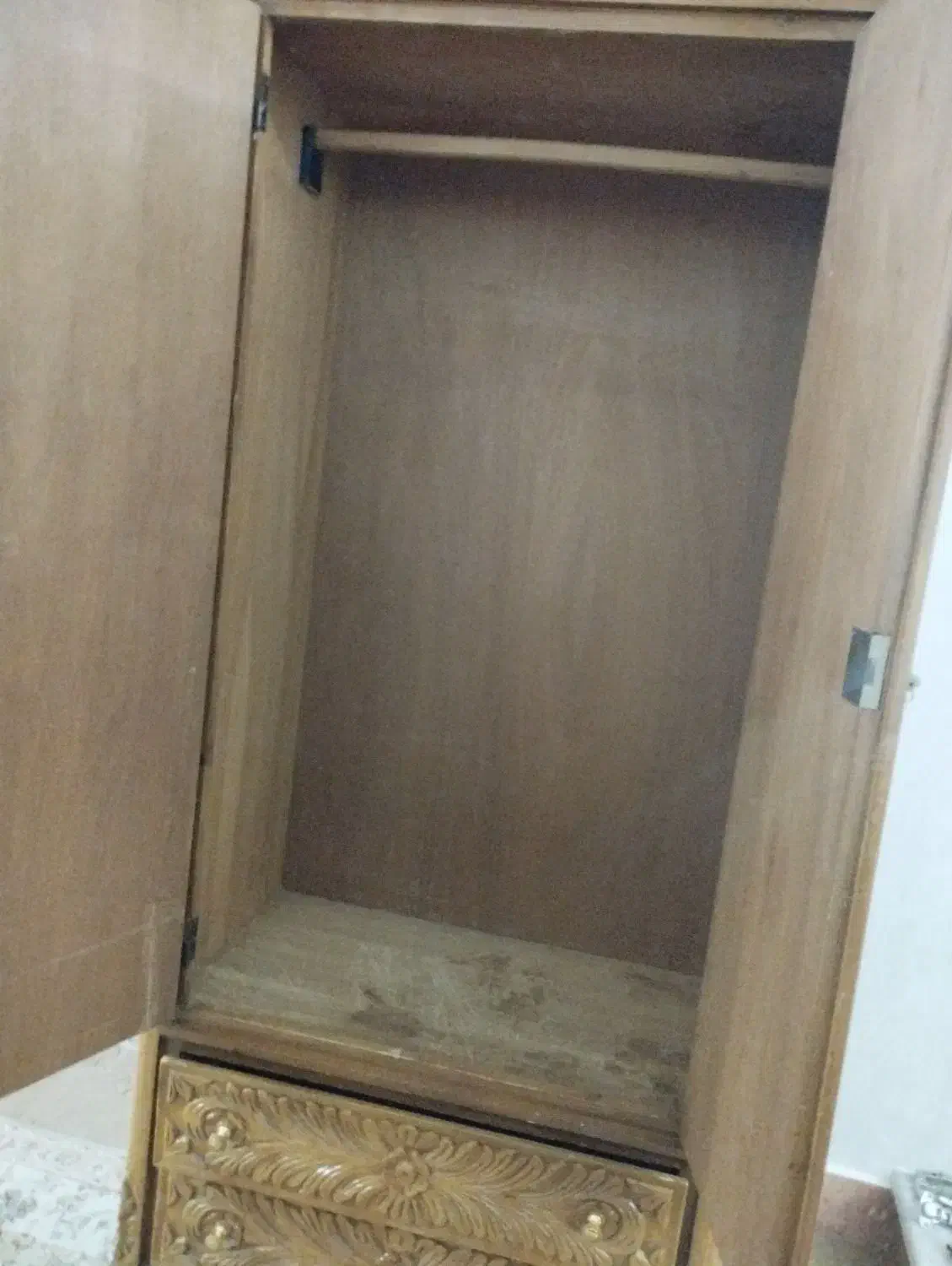 کمدچوب گردو قدیمی انتیک|جاکفشی، کمد، دراور|اردبیل, |دیوار