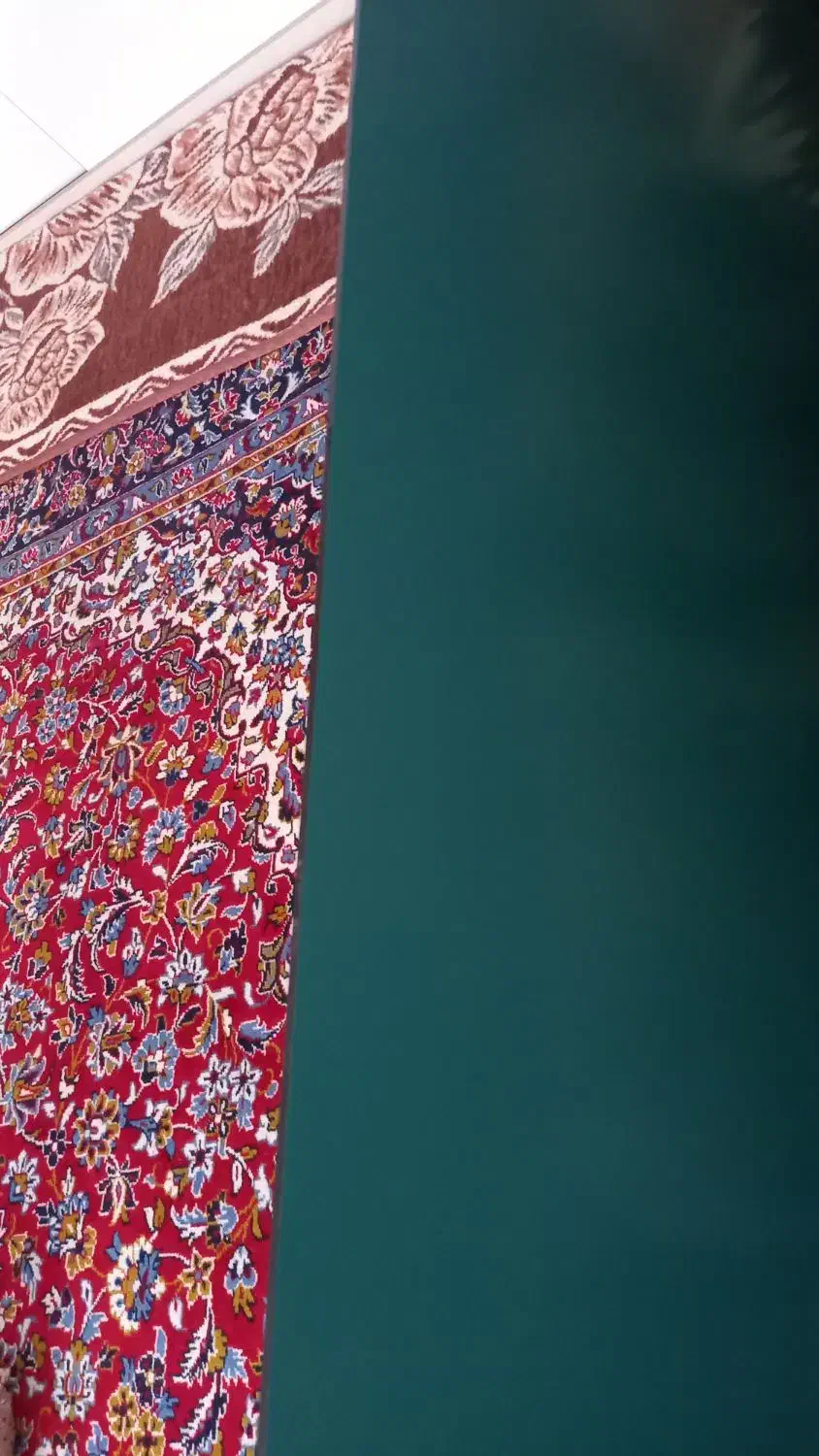 آینه و صندلی|آینه|اهر, |دیوار