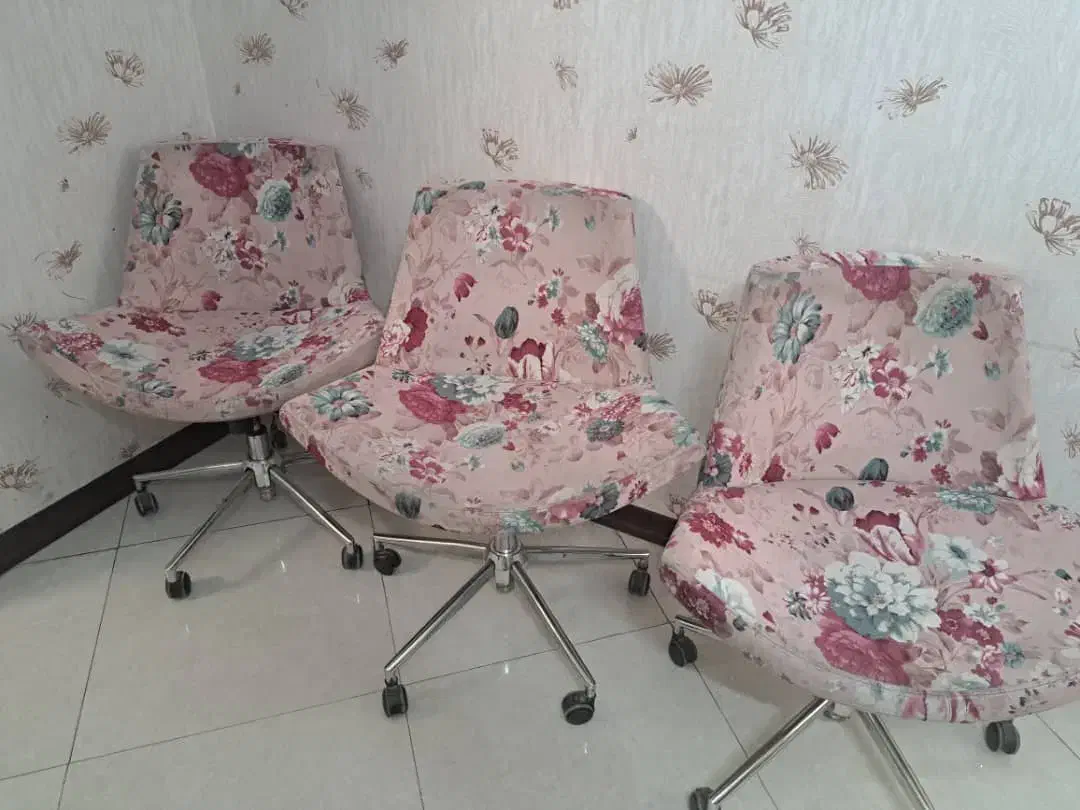 ۴ عدد صندلی گردان|صندلی و نیمکت|شهریار, شهریار|دیوار