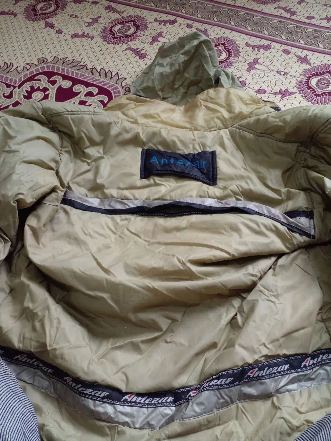 لباس|لباس|صادق آباد, |دیوار