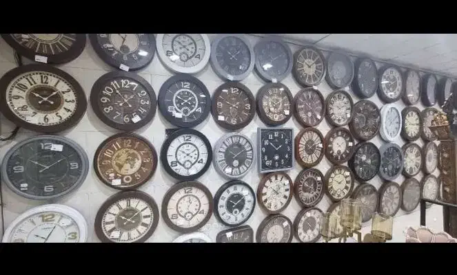همه روزه فروشگاه باز است.جمعه هاو تعطیلی ها|ساعت دیواری و تزئینی|اصفهان, پوریای ولی|دیوار