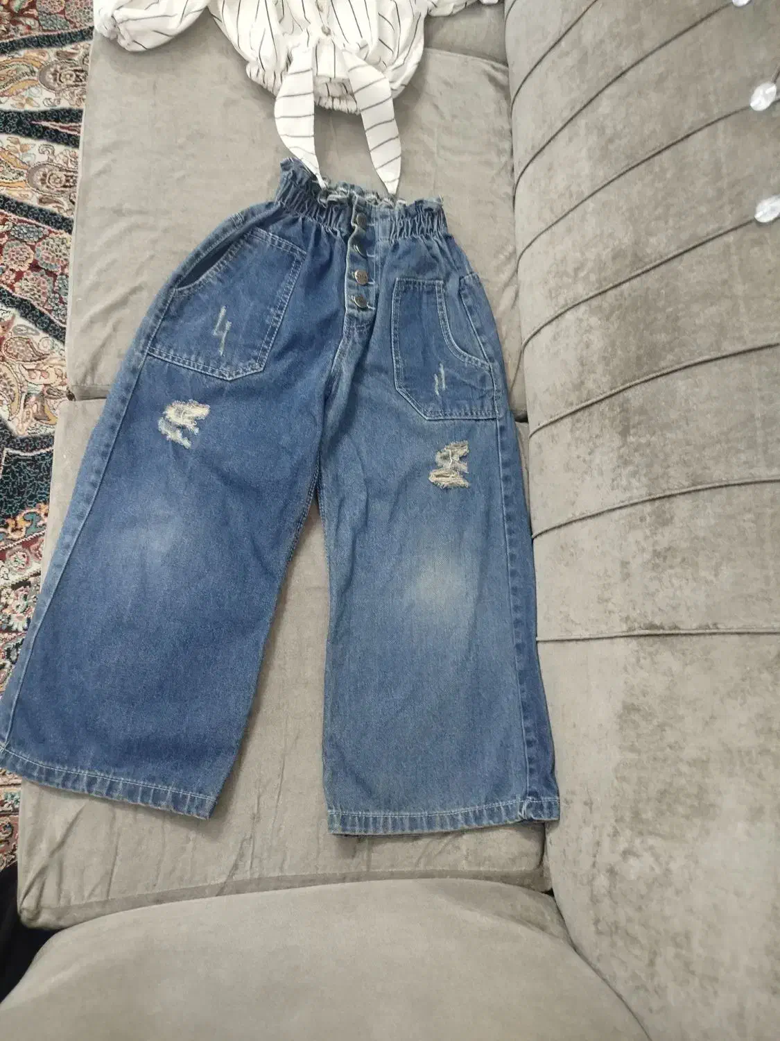 لباس دخترانه با شلوار در حد نو|کفش و لباس بچه|قم, شهر قائم|دیوار