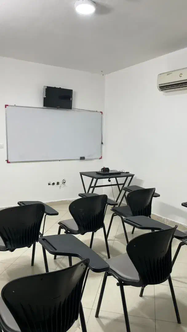 اجاره دفتر و کلاس|اجارهٔ کوتاه‌مدت دفتر کار و فضای آموزشی|مشهد, آزادشهر|دیوار