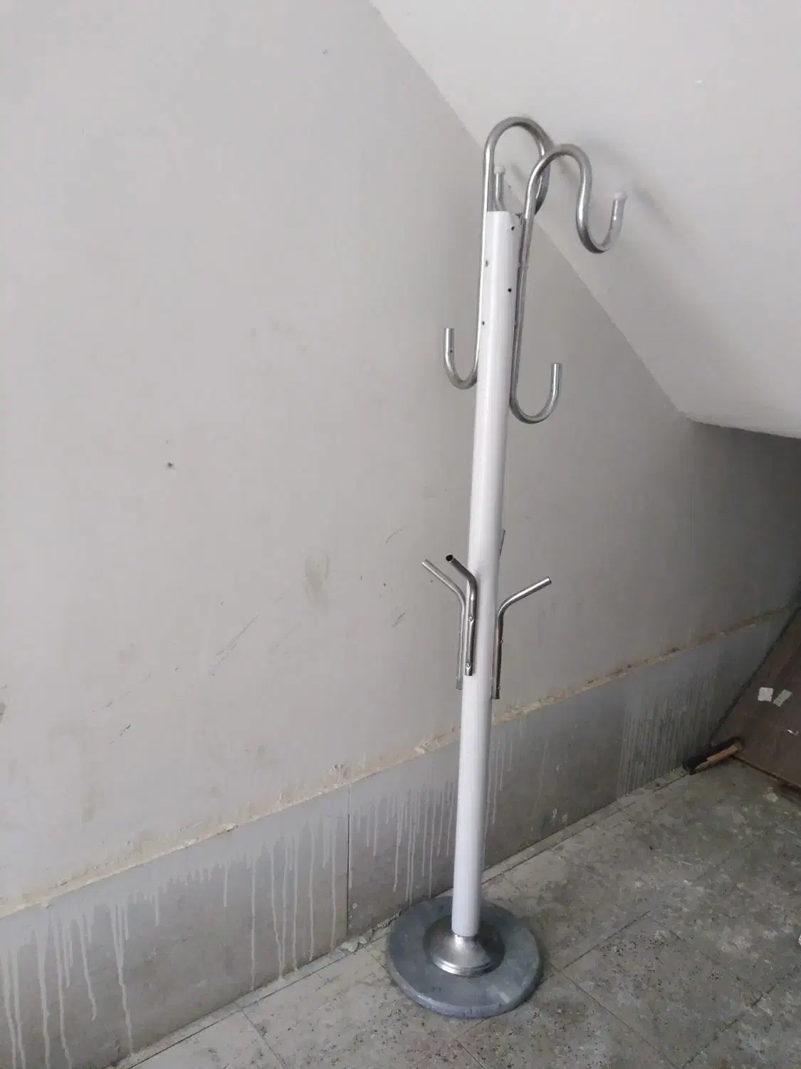 جالباسی ۳۵۰|جاکفشی، کمد، دراور|گلبهار, شهر جدید گلبهار|دیوار