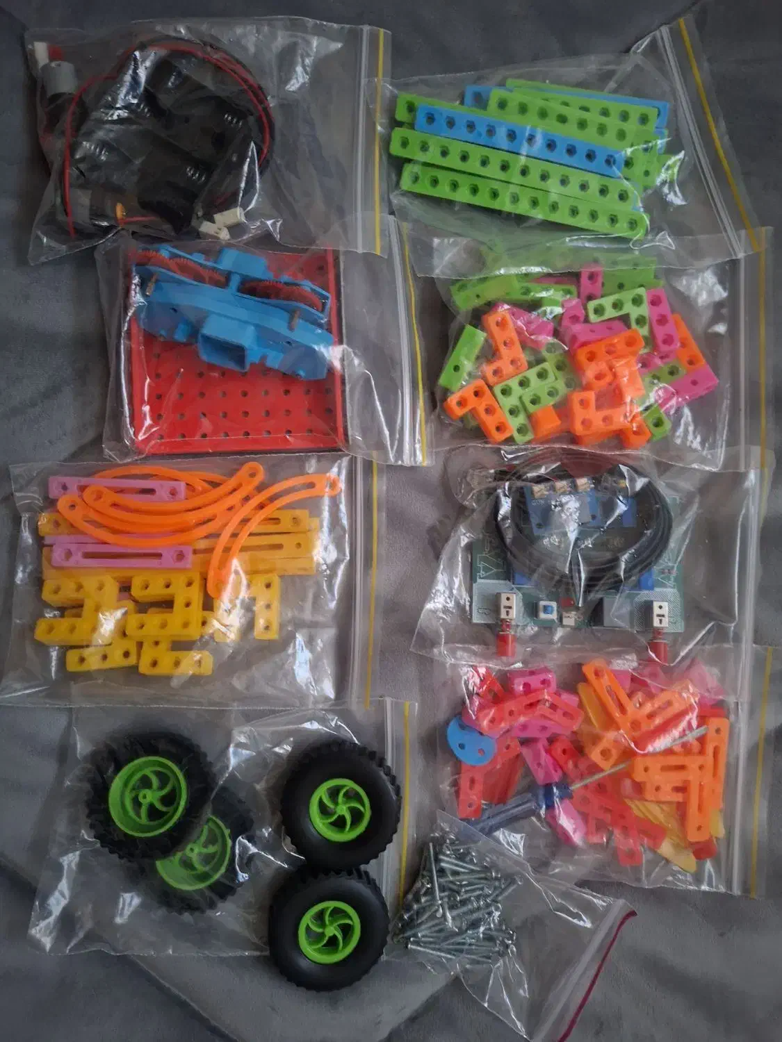 رباتیک|کلکسیون و سرگرمی|مشهد, امیریه|دیوار