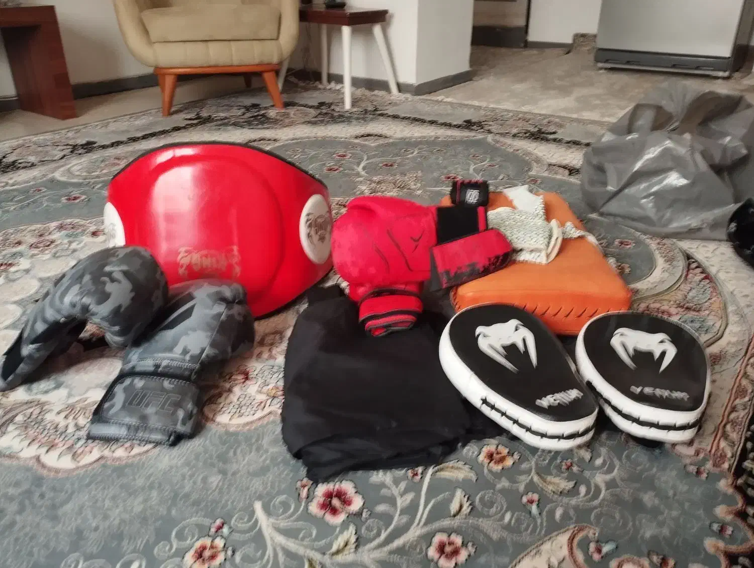 لوازم ورزشی|تجهیزات ورزشی|هشتگرد, فاز ۱ مهستان|دیوار