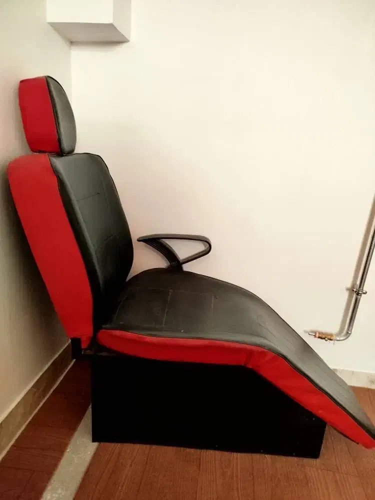 میز و صندلی آرایش|مبلمان خانگی و میز عسلی|ارومیه, |دیوار