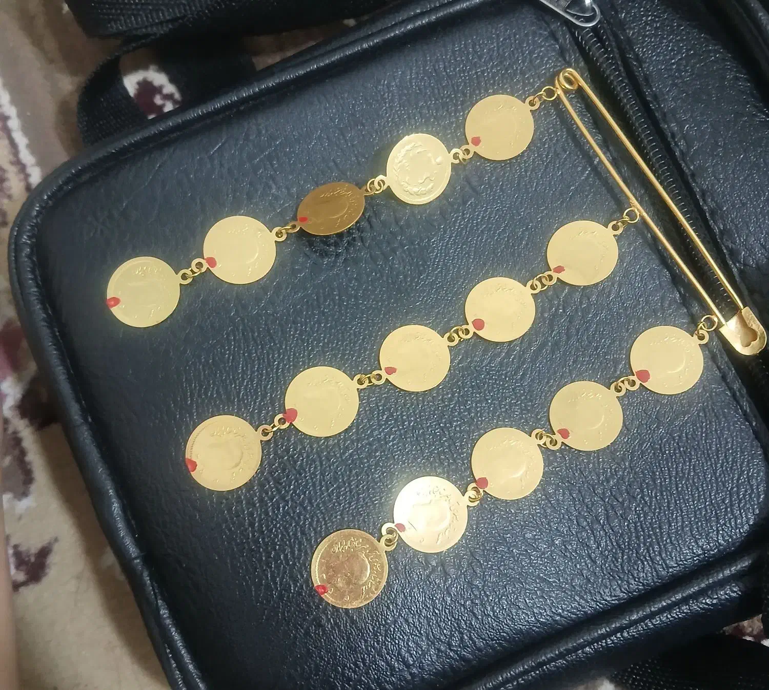 سوزن ابکاری طلا|بدلیجات|سرفاریاب, |دیوار