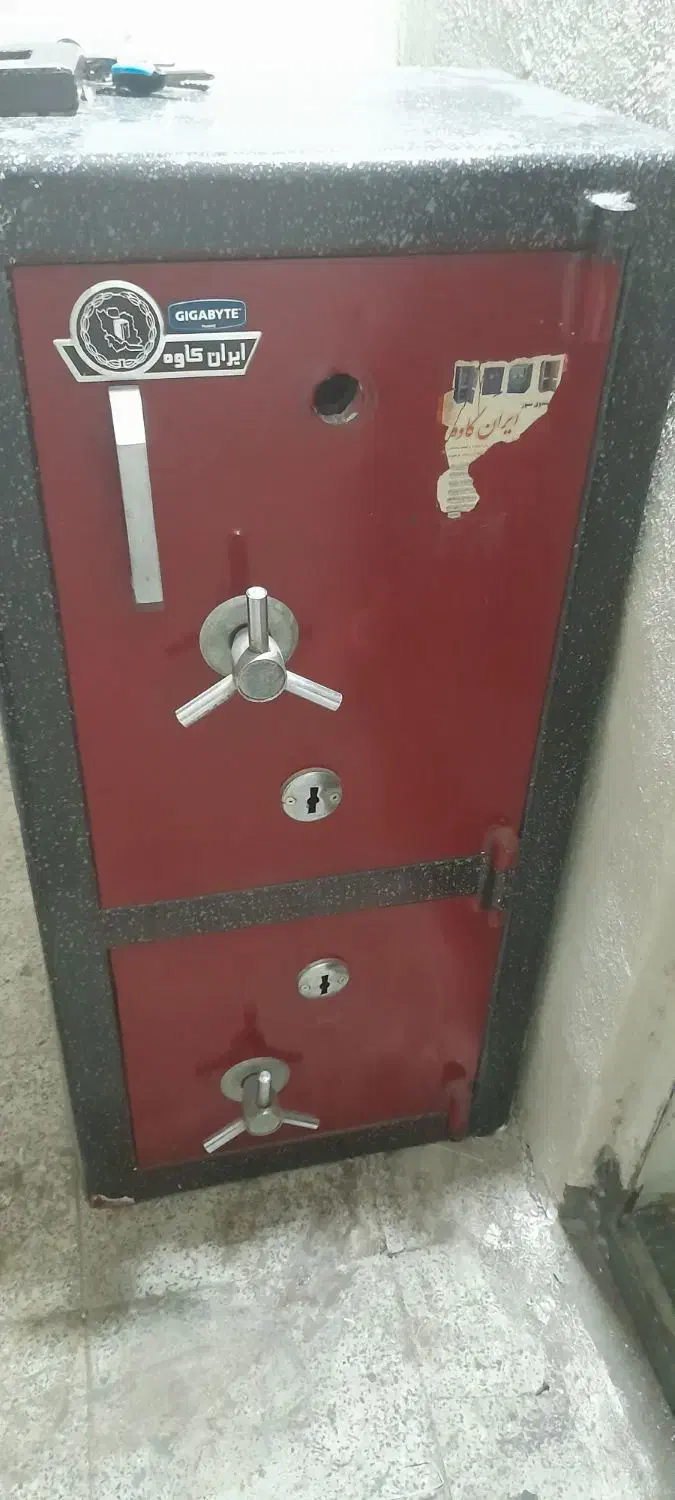 گاوصندوق|ابزارآلات|قزوین, |دیوار