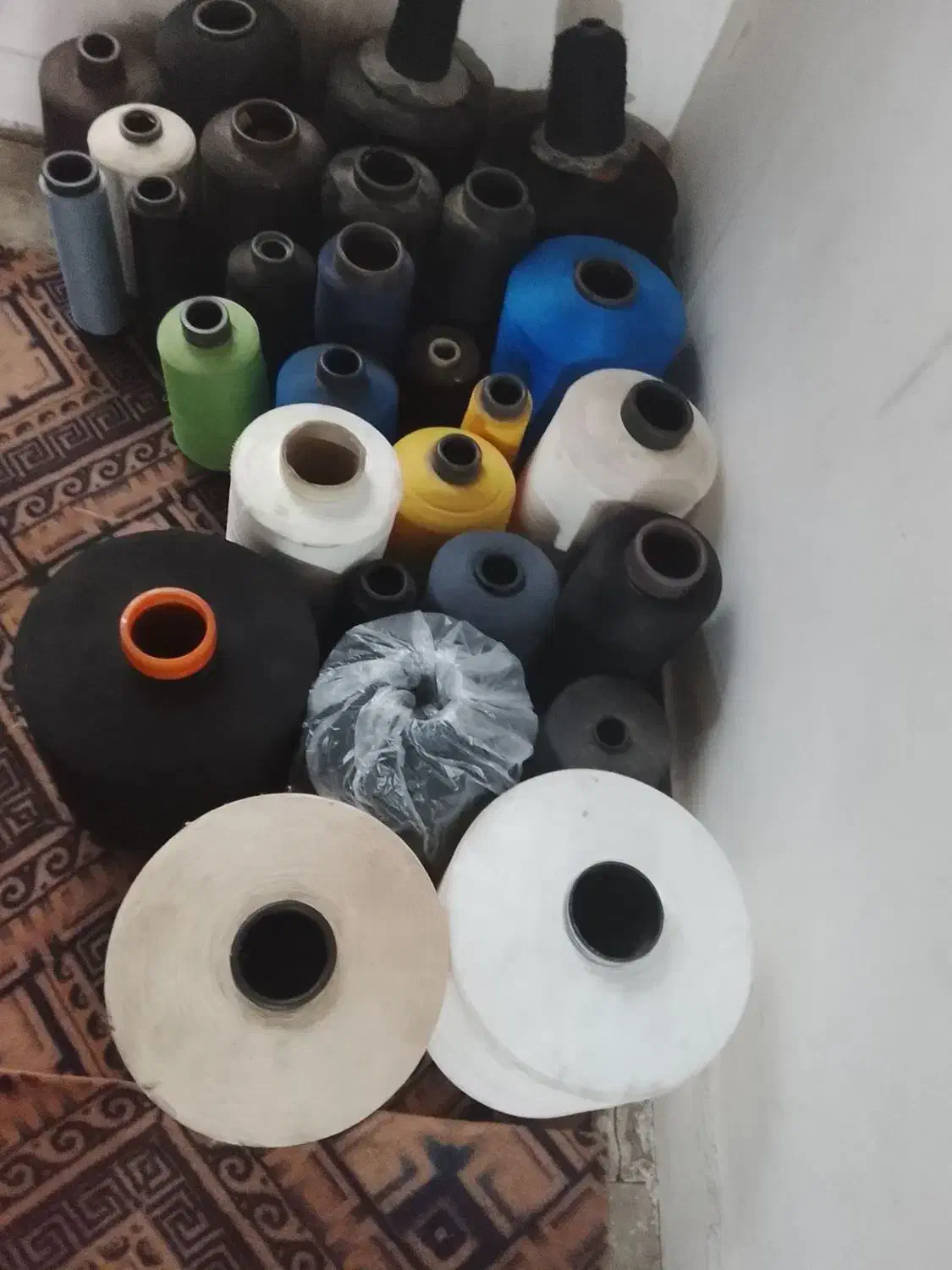 دستگاه جوراب بافی|چرخ خیاطی و ریسندگی|نور, |دیوار