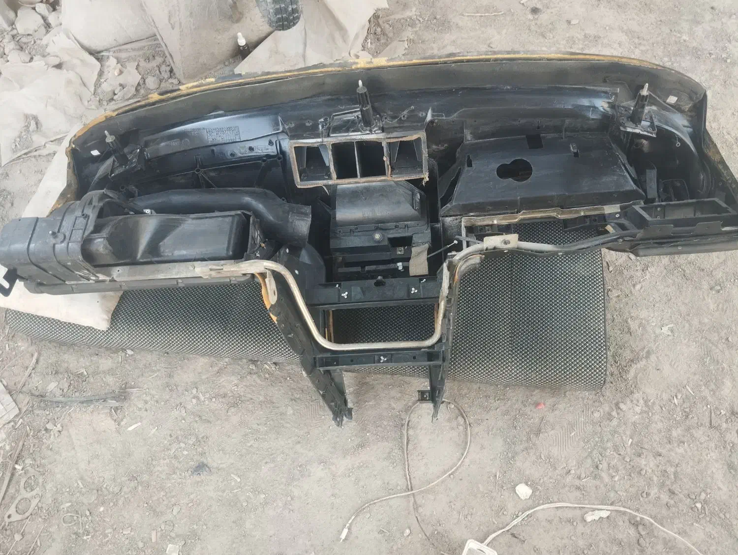 داشبورد پژو 405 طرح قدیم|قطعات یدکی و لوازم جانبی|سراوان, |دیوار