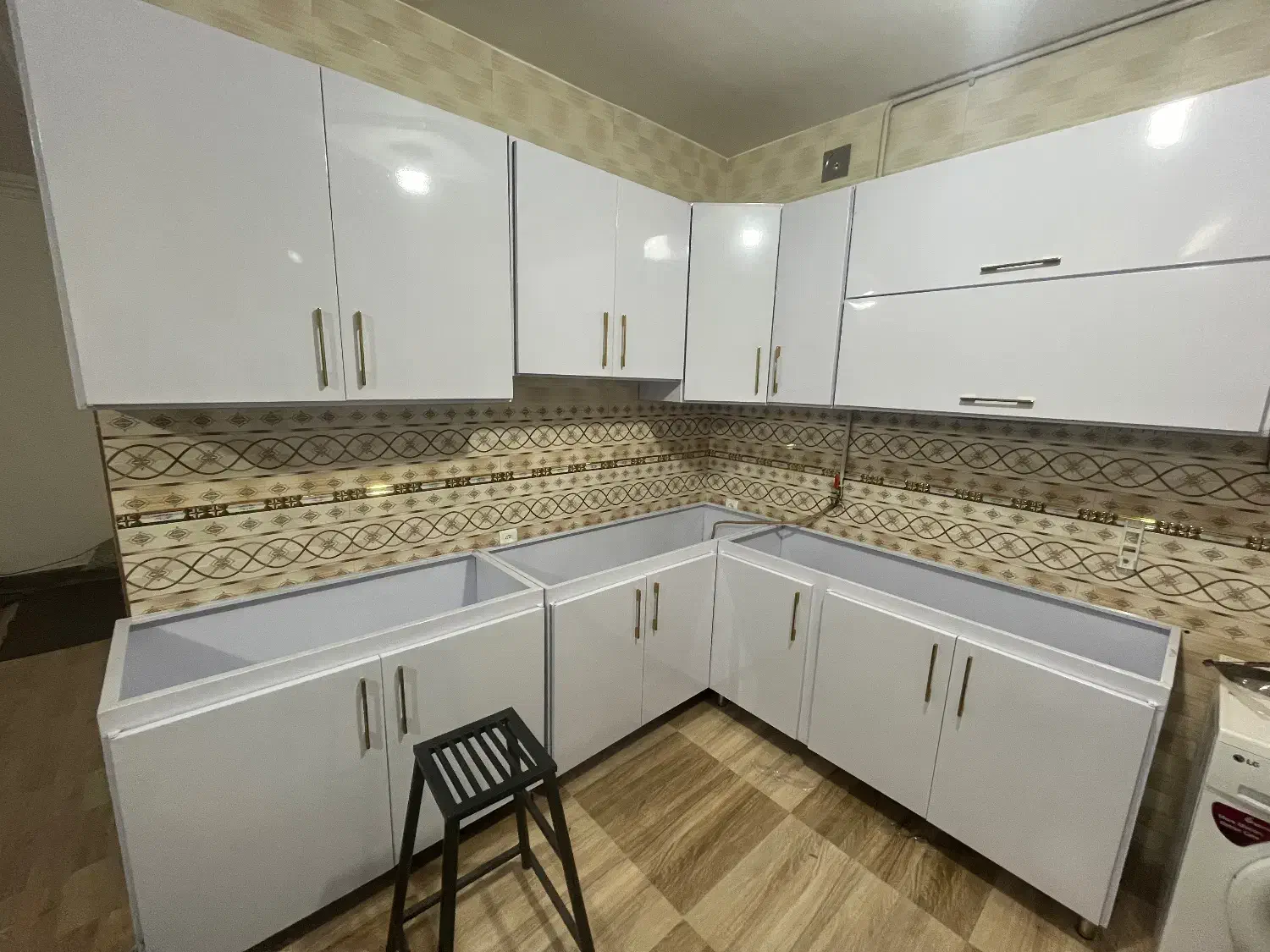 ساخت،نصب،تعمیرات کابینت|خدمات پیشه و مهارت|خرمآباد, |دیوار