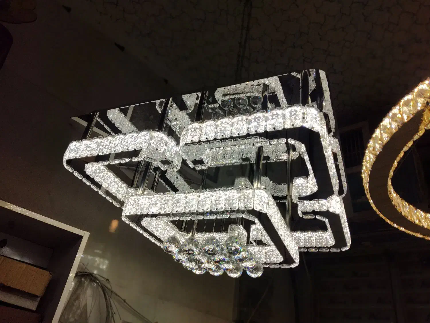 لوستر کریستالی ، اپلیکیشن دار|لوستر و چراغ آویز|کرمانشاه, |دیوار