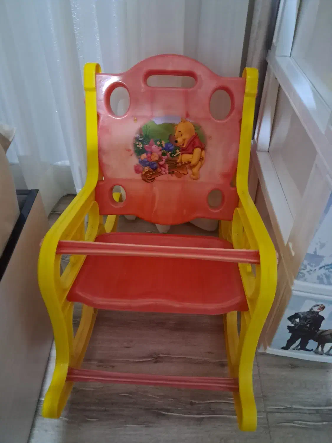 صندلی کودگ|صندلی و نیمکت|رشت, کوی حسینی|دیوار