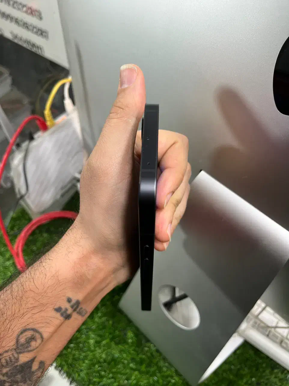 ناتینگ فون 1 شیشهای و خاص ظاهر جذاب کارکرد کرد|موبایل|کرج, گوهردشت|دیوار