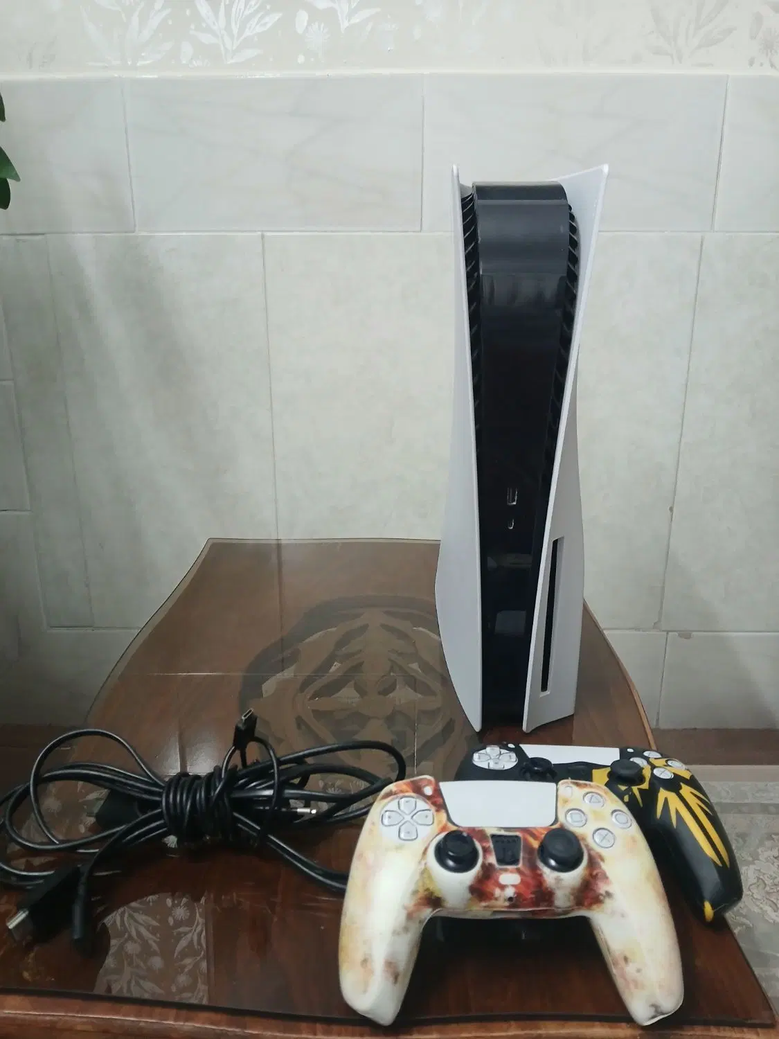 ps5|کنسول، بازی ویدئویی و آنلاین|برخوار, |دیوار