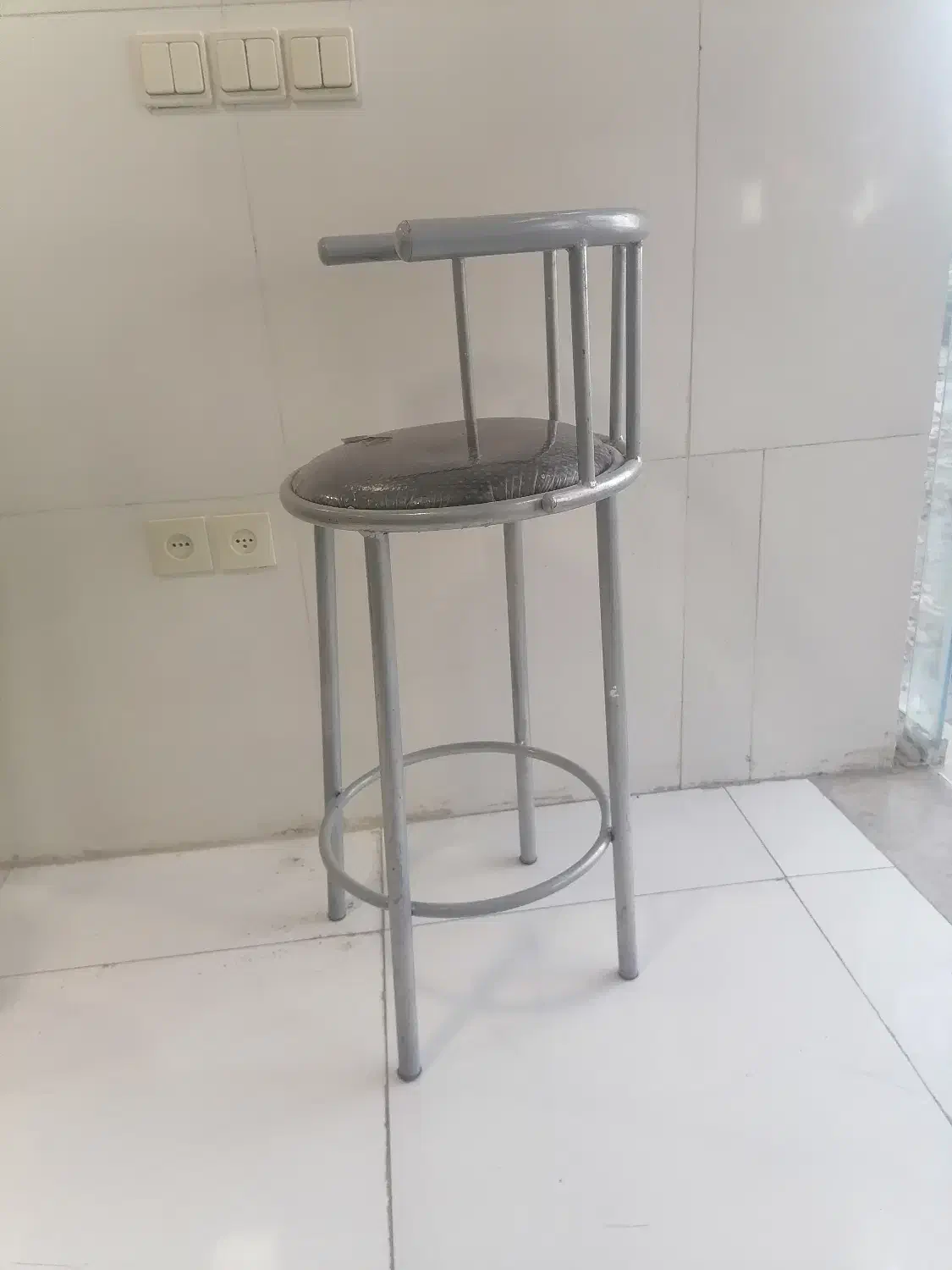 صندلی|صندلی و نیمکت|بجنورد, |دیوار