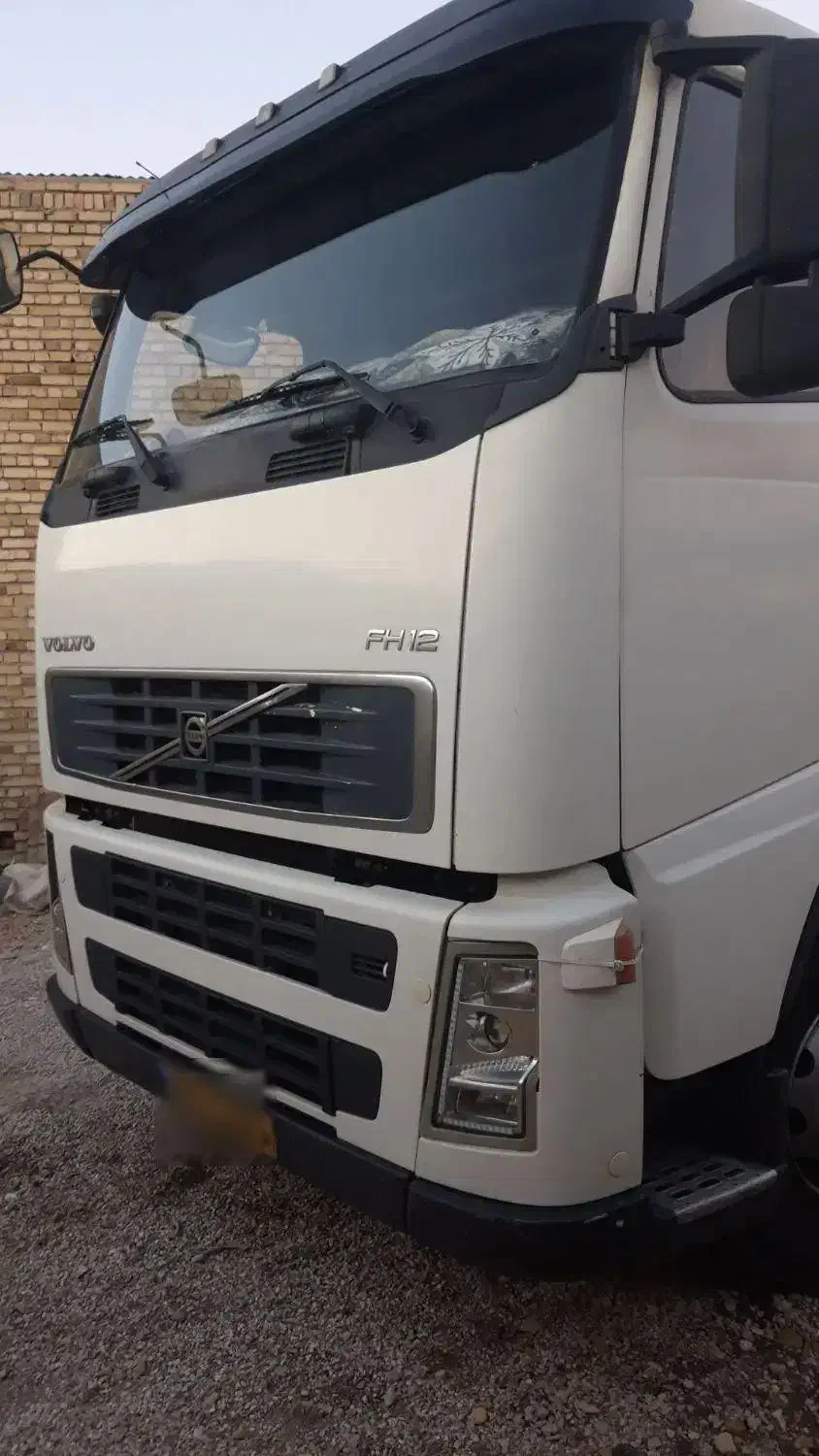 کشنده ولوو اف اچ مدل ۸۴|خودرو سنگین|فامنین, |دیوار