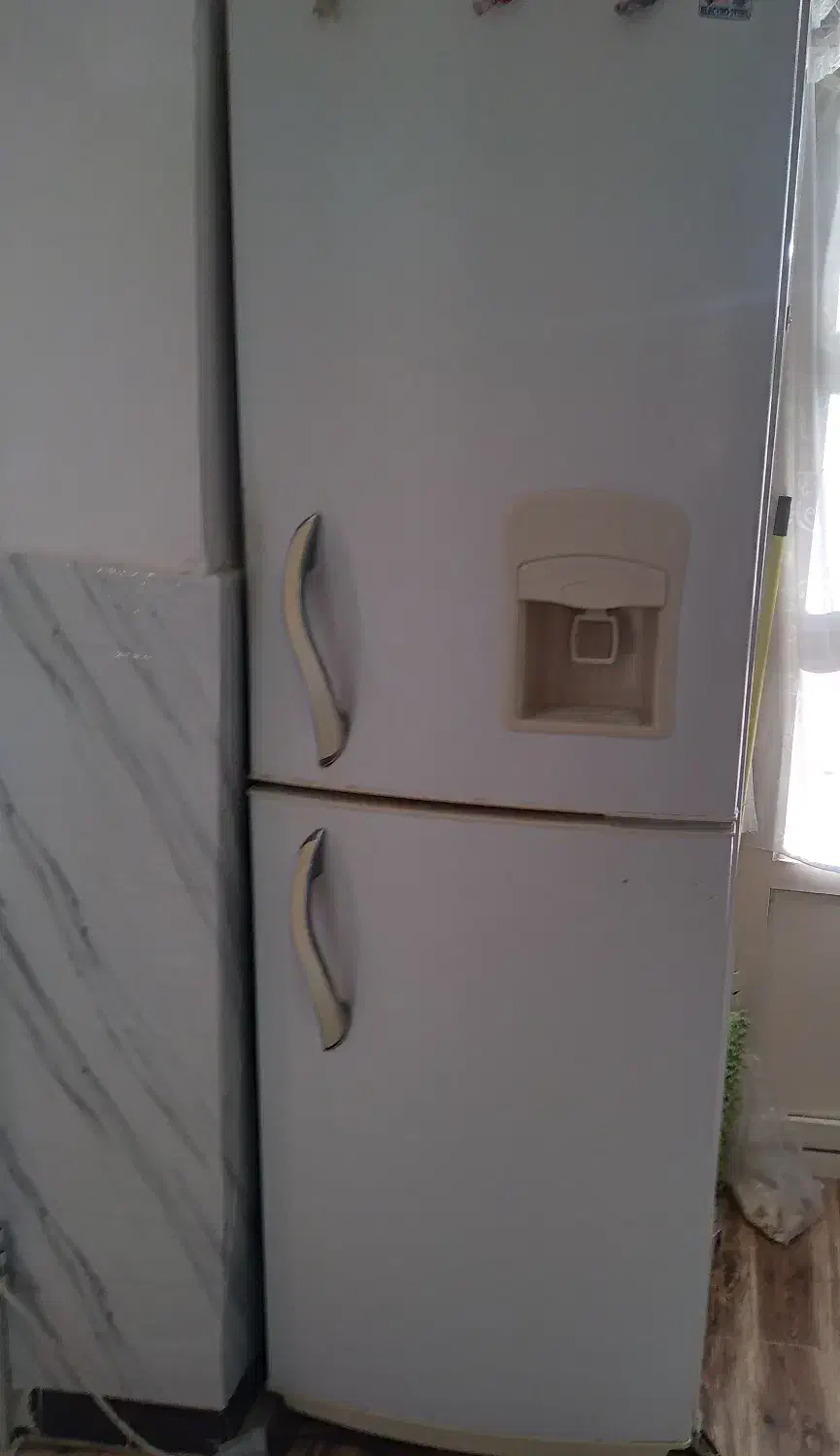 یخچال قیمت    ۵۰۰۰۰۰۰۰|یخچال و فریزر|نهاوند, |دیوار