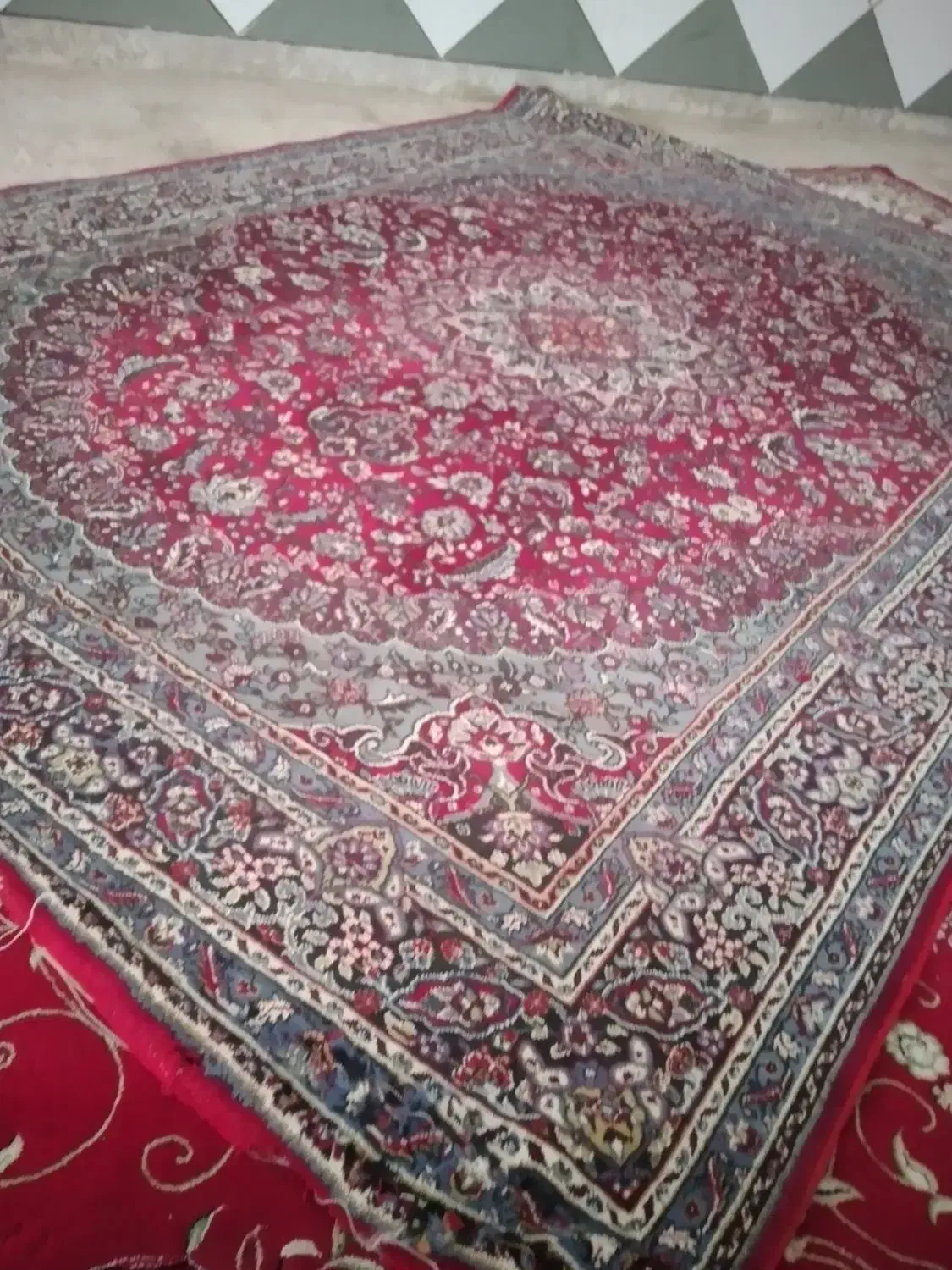 فرش ۶ متری|فرش|نجف‌آباد, قلعه سفید|دیوار