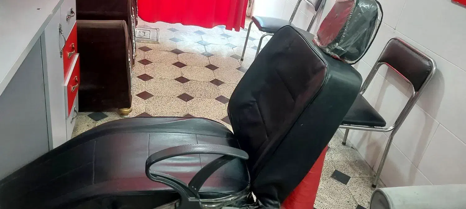 صندلی تاشو|صندلی و نیمکت|همدان, |دیوار