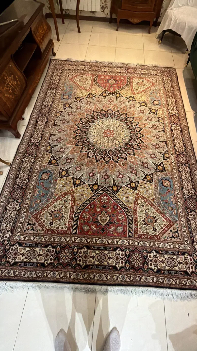 فرش دستبافت ۶ متری طرح گنبد تبریز ۴۰ درصد ابریشم|فرش|کرج, گلشهر|دیوار