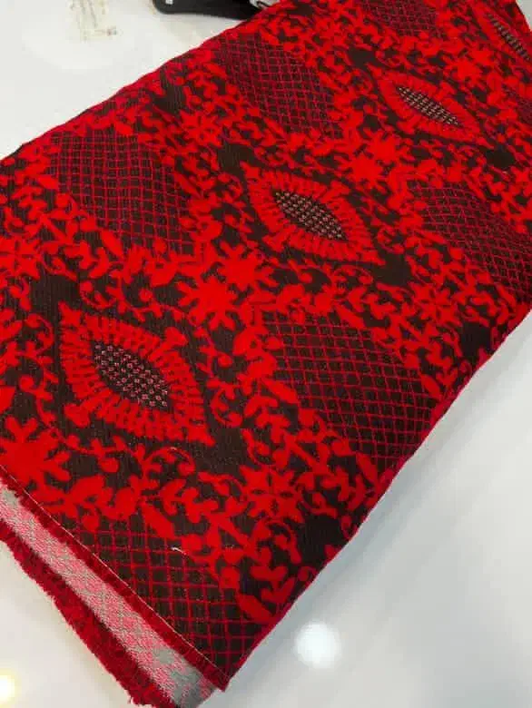 پارچه یلدایی|لباس|سقز, |دیوار