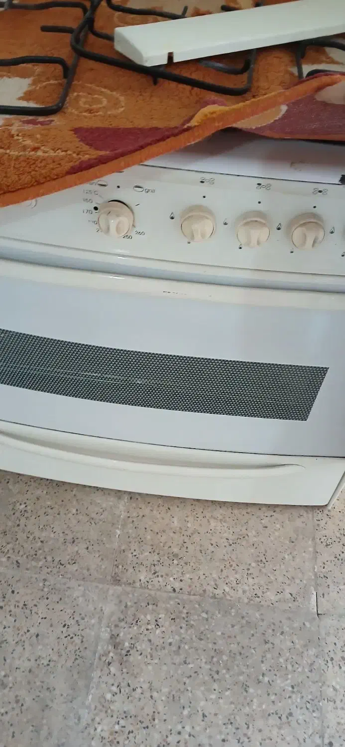 ماشین لباسشویی و گاز فر دار تکنو گاز|ماشین لباسشویی و خشککن لباس|ابهر, |دیوار