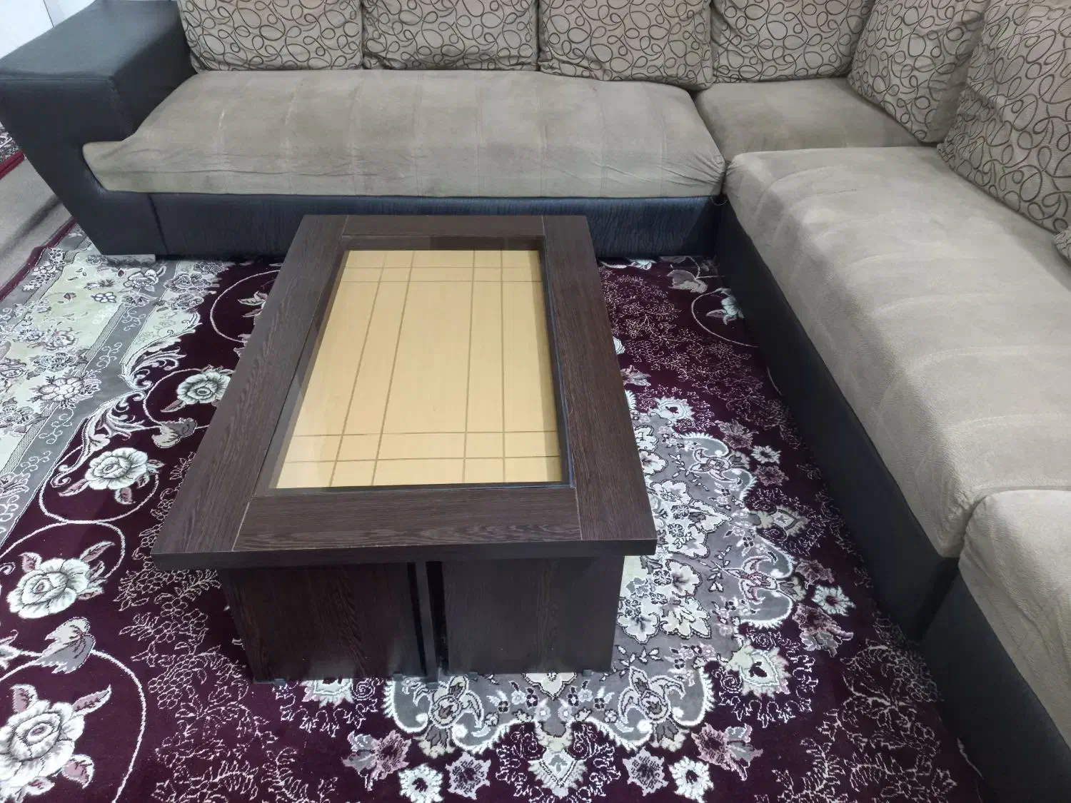 فروش فوری مبل L ال چرم مخمل/میز وگل میز فقط۱۳/۵۰۰ت|حراج|شیراز, تندگویان|دیوار